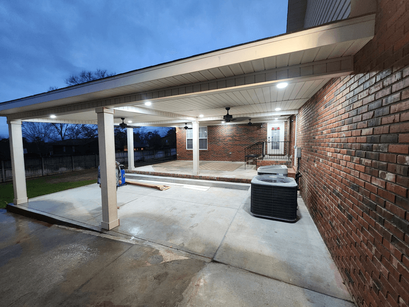 Covered patio lighting and ceiling fans in Dothan